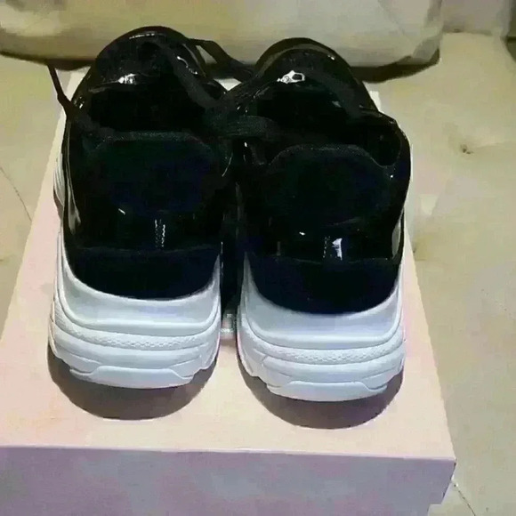 Cape Robbins platform sneakers - Picture 6 of 7